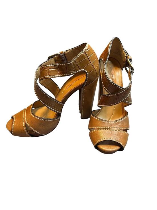 BCBGMaxAzria Shoes - BCBGMAXAZRIA | PAYTON1 Bruana Brown Platforms | 70s, Croc , Indie| Size 6B